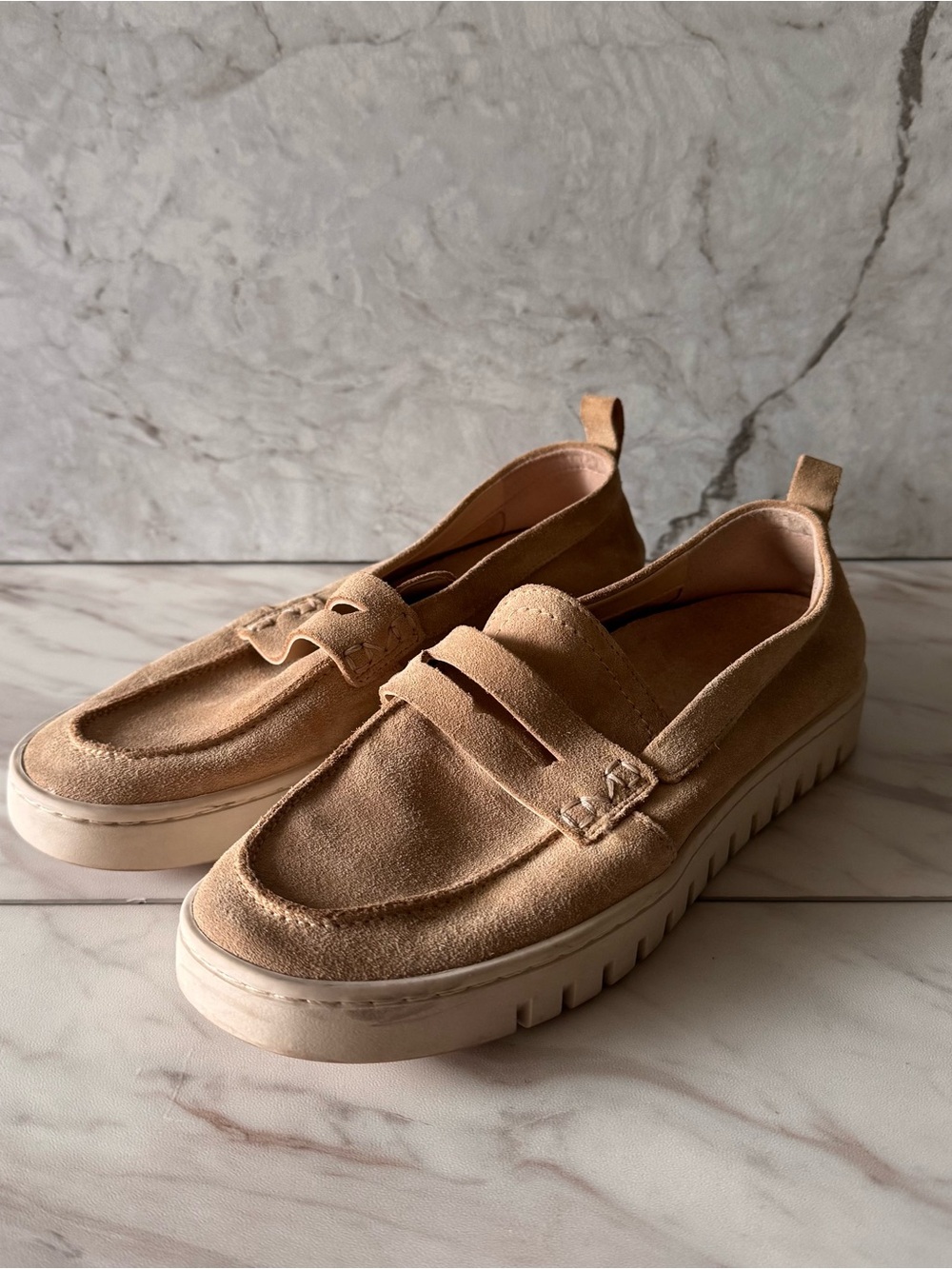 Vionic Uptown Suede Loafers Women’s Size 7 Beige Platform Comfort Slip On Shoes